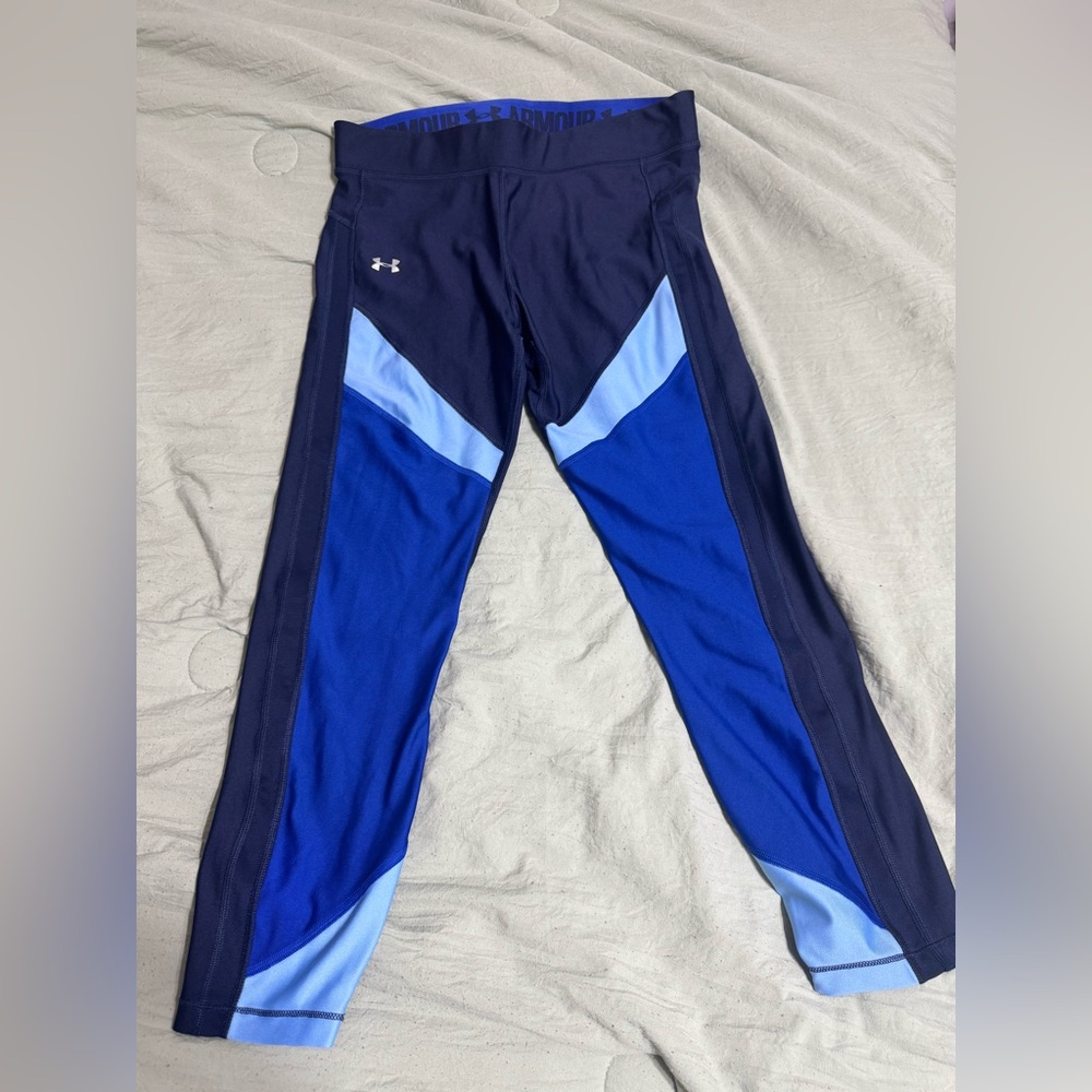 Under Armour women’s Navy and Light Blue Leggings